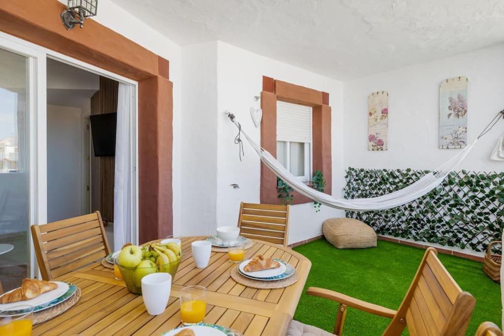 Beautiful 3 Bed Stylish & Cozy Apartment - Susanna Suite Михас Экстерьер фото